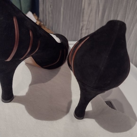 Salvatore Ferragamo Pumps 8 - Picture 3 of 16